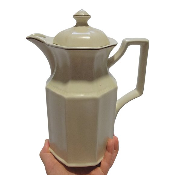 Vintage Cream-Coloured Ironstone Art Deco Coffee Pot - Excellent Condition - Picture 1 of 8